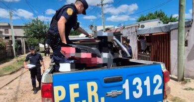 Detuvieron a dos sospechosos por el robo de un celular tras allanamientos