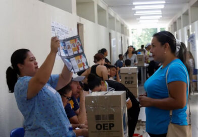 Bolivia vota por autoridades regionales en una elección que definirá el mapa político de los próximos años