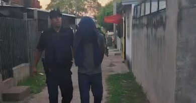 Detuvieron a un vecino del barrio La Bianca que había amenazado a un hombre con un arma de fuego