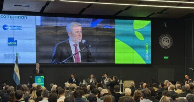 Frigerio impulsa un nuevo pacto fiscal para eliminar las retenciones y otros impuestos al agro