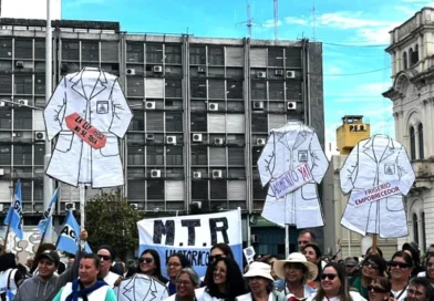 AMET también rechazó el aumento por decreto y los docentes evalúan recurrir a la Justicia