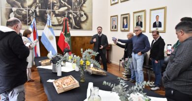 AZCUÉ: “VALORAMOS EL TRABAJO DE QUIENES EJERCEN EL PERIODISMO CON RESPONSABILIDAD Y COMPROMISO”