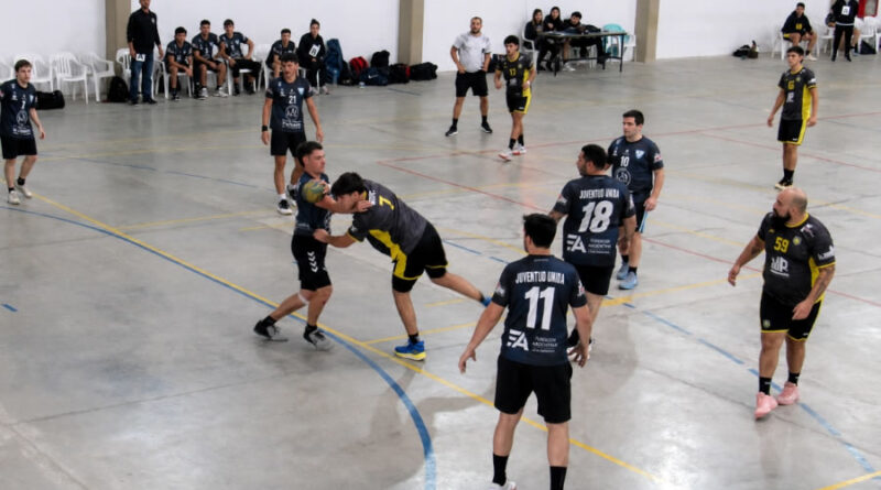 Capuchinos y Ferro brillaron en una nueva fecha del handball entrerriano