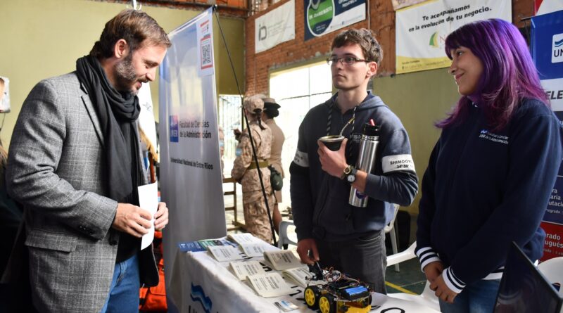 CON LA PARTICIPACIÓN DE 24 INSTITUCIONES COMENZÓ LA 23° FERIA DE LAS CARRERAS DE CONCORDIA