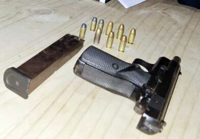 Detuvieron a una mujer por “tenencia de arma de guerra”