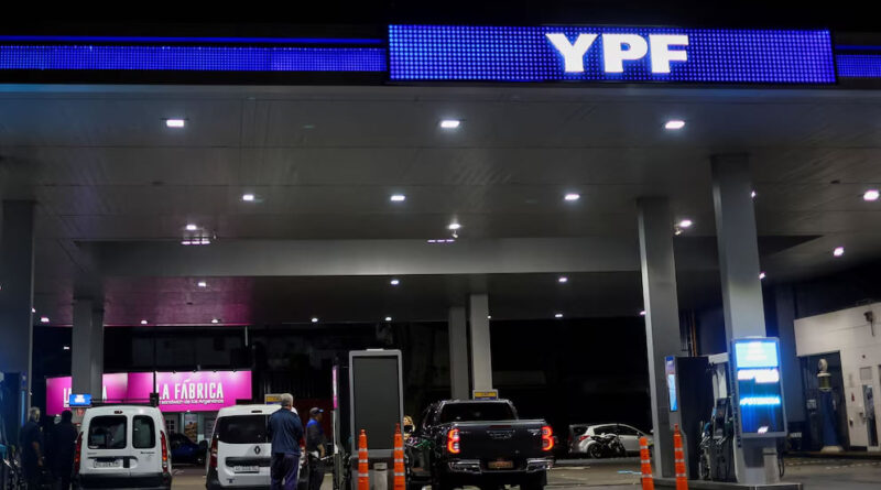 Alianza histórica: YPF empezará a vender hamburguesas de McDonald’s en sus estaciones de servicio