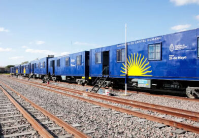 Volvió a funcionar un tren histórico que brindará atención sanitaria en todo el país