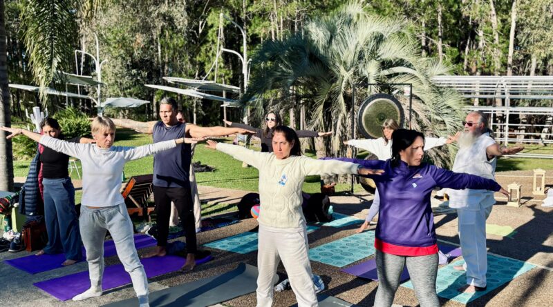 La iniciativa de CODESAL por el Día Internacional del Yoga en Termas del Ayuí