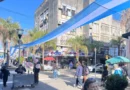 Arrancan los preparativos para el 9 de Julio y una bandera gigante cubre la peatonal