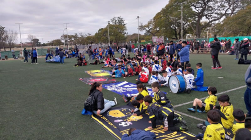 Casi mil chicos coparon las canchas de Comunicaciones en la 5° Edición del Torneo “Lanús tu amigo”