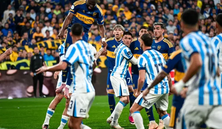 Boca protagonizó una remontada épica ante Racing y avanzó a semifinales de la Copa Argentina