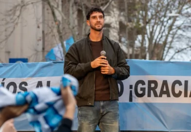 Marcos Senesi fue distinguido como Ciudadano Ilustre de Entre Ríos