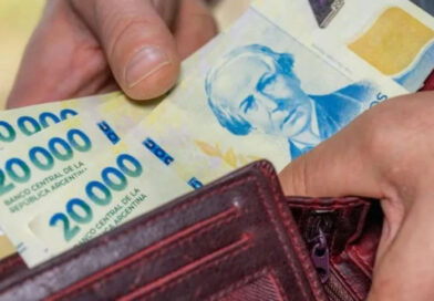 El Gobierno fijó el nuevo salario mínimo: tendrá aumentos mensuales hasta alcanzar los $437.000