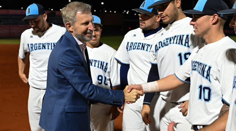 Frigerio acompañó a la Selección Argentina de sóftbol en los Juegos Suramericanos