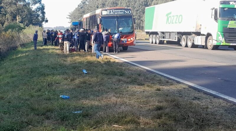 Operativo sorpresa en la Autovía Artigas: revisaron 35 colectivos y detectaron a un hombre con pedido de Fiscalía