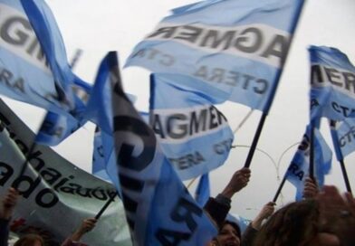 AGMER Concordia invita a participar de una radio pública en la plaza 25 de Mayo