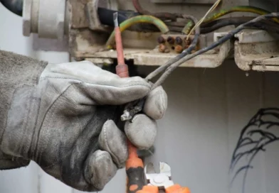 Concordiense que robó energía deberá donar 80 litros de leche tras una “probation”