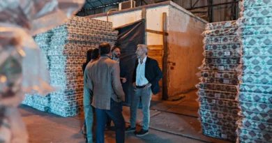 Frigerio recorrió los centros de acopio y evacuación que se preparan en los galpones del corsódromo