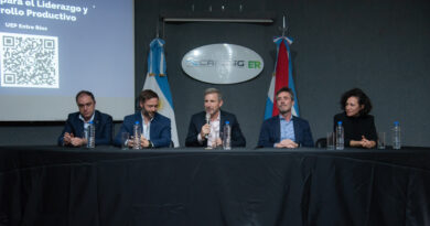 Frigerio participó de una jornada para impulsar el desarrollo productivo y financiero de mujeres entrerrianas