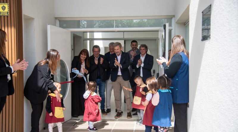 Frigerio inauguró obras educativas y recorrió trabajos de infraestructura en Federación