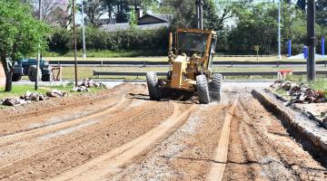 AZCUÉ ANUNCIÓ LA CUARTA ETAPA DEL PLAN DE INFRAESTRUCTURA Y DESARROLLO QUE CONTEMPLA LA PAVIMENTACIÓN DE AVENIDA PAMPA SOLER Y CALLE DE LOS VIÑEDOS