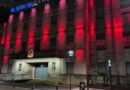 EL PALACIO MUNICIPAL SE ILUMINÓ DE ROJO POR EL DÍA MUNDIAL CONTRA LA POLIO