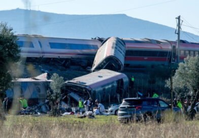 Suben a 69 las muertes por el choque de trenes en España: Pedro Sánchez pidió esclarecer las causas del accidente