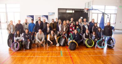 El Gobierno de Entre Ríos entregó kits deportivos a 24 escuelas de Concordia