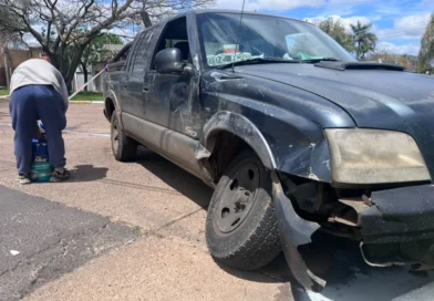 Fuerte choque involucró a dos camionetas en una esquina de Concordia